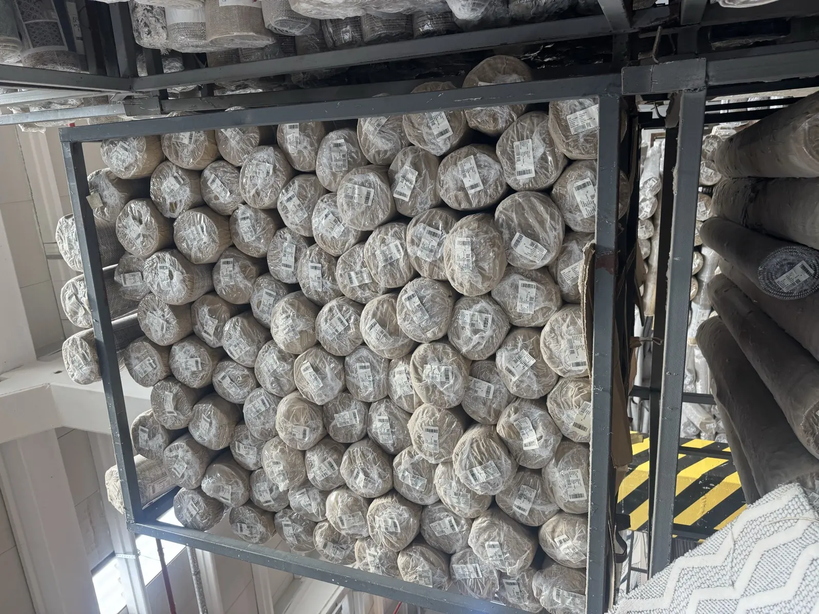 Gaziantep spot halı deposu stok alanı 1