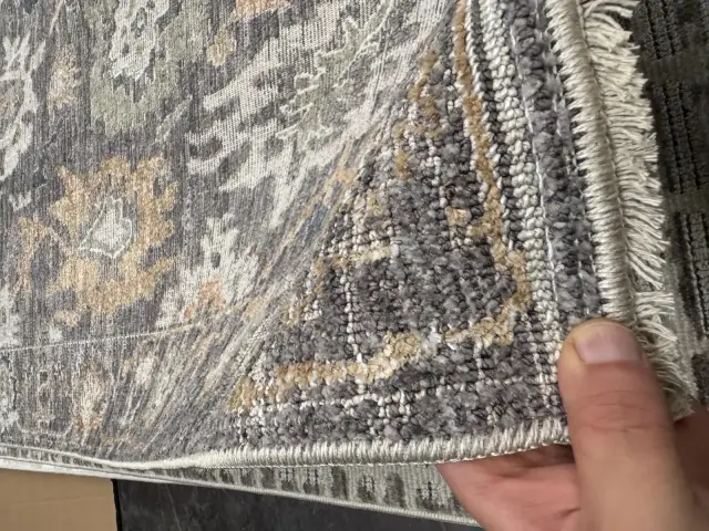 Eskitme vintage halı detayı