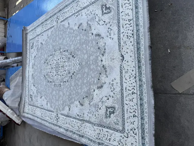 Klasik spot halı açık gri